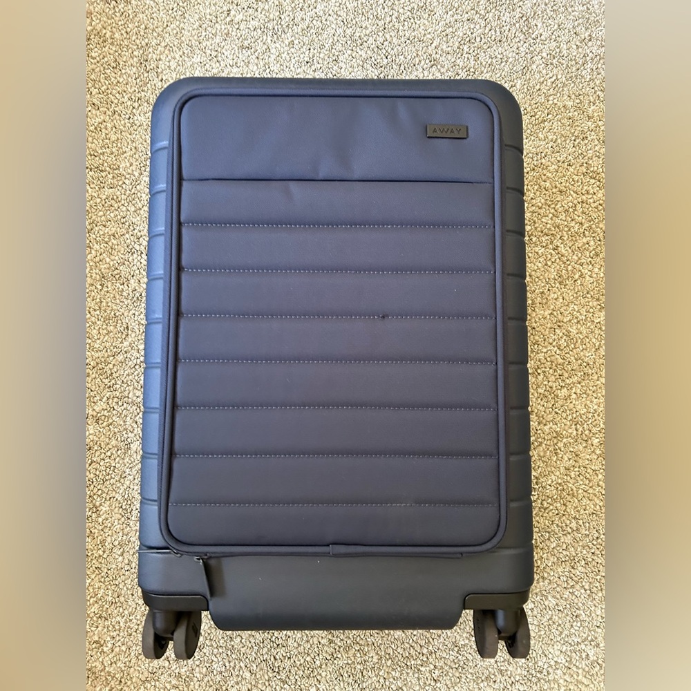 Away front pocket bigger carry on in navy